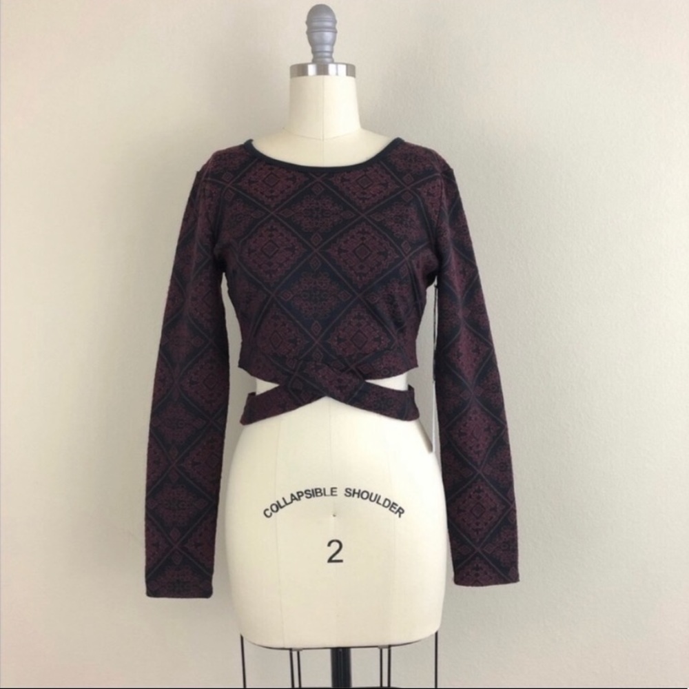 Kendal + Kylie Cropped Damask Long Sleeve Blouse
